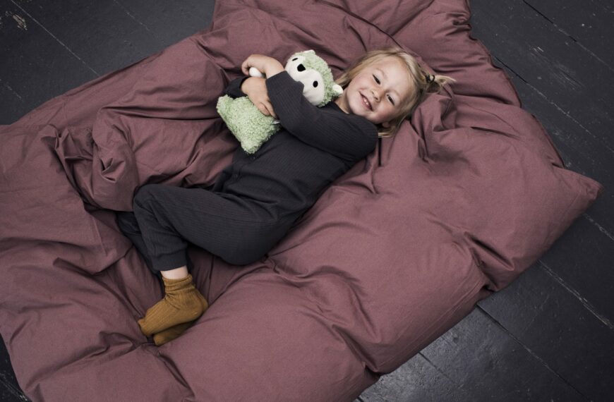 FRANCK-FISCHER-Mikkel-green-cuddly-toy-1920x1129
