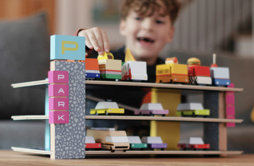 AMA LANCIA IL NUOVO PRODOTTO CANDYLAB TOYS