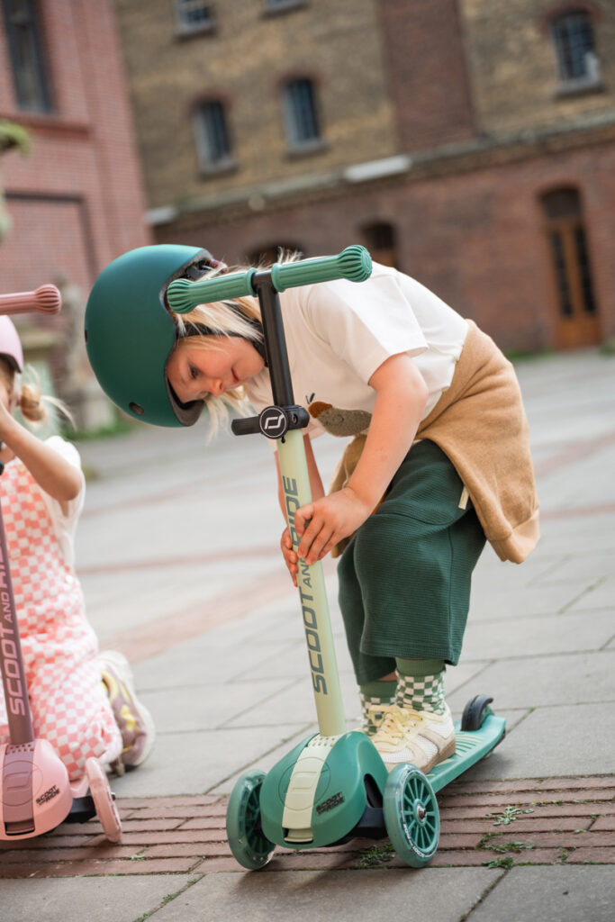 HWK3S SCOOT & RIDE AMA